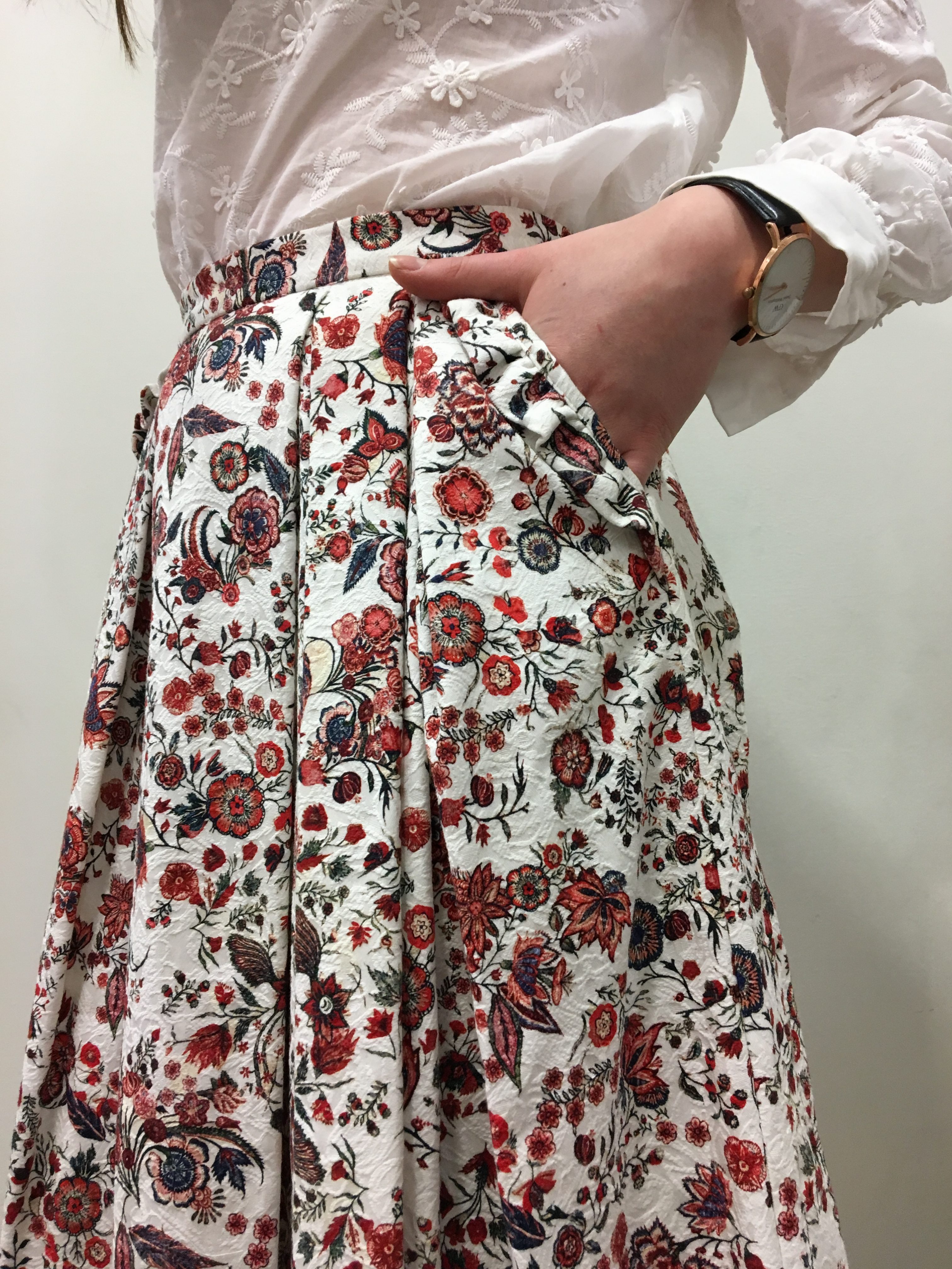 Détail poche jupe fleurie Collectionistas
