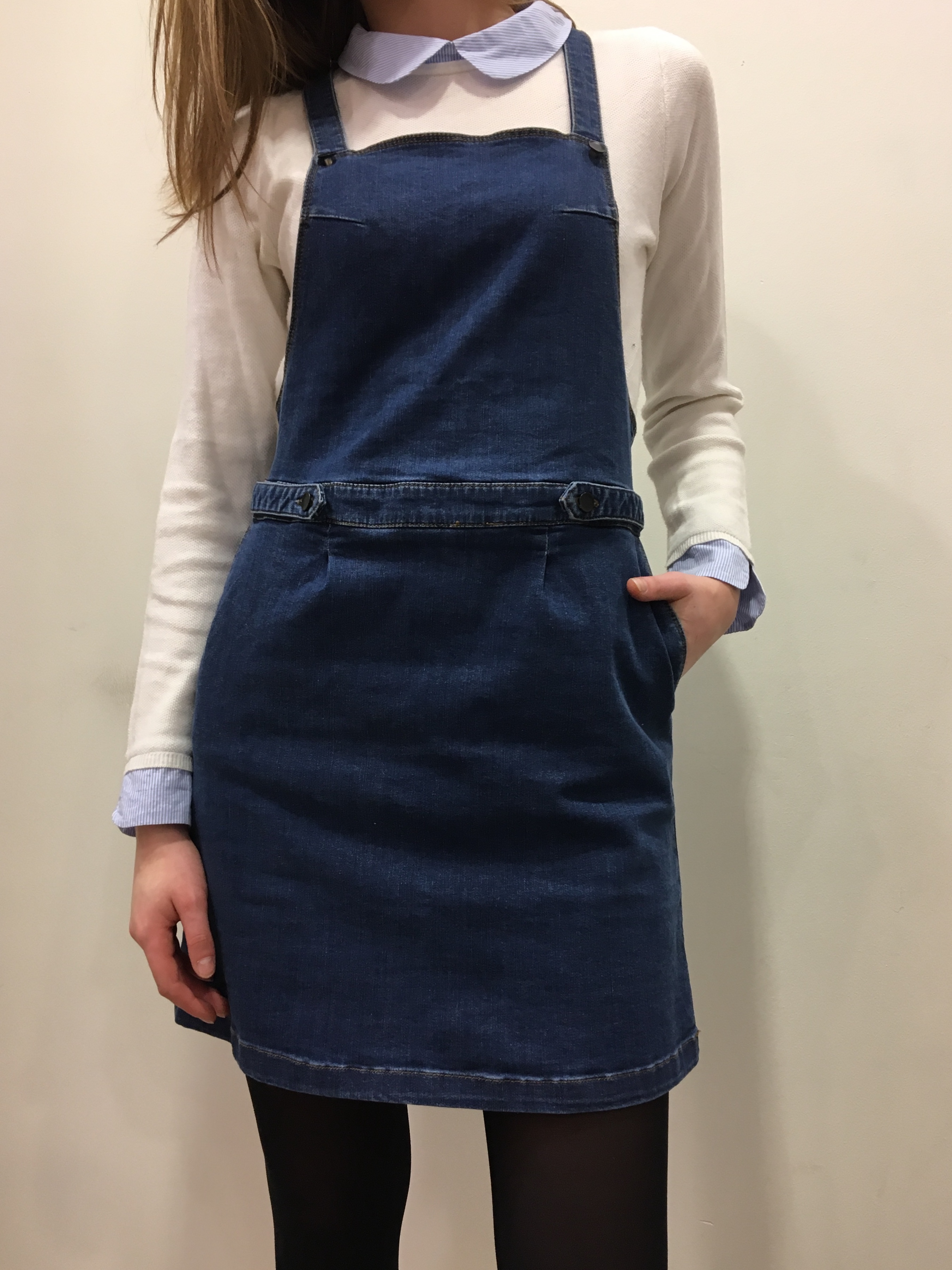 Détail robe salopette NAF NAF