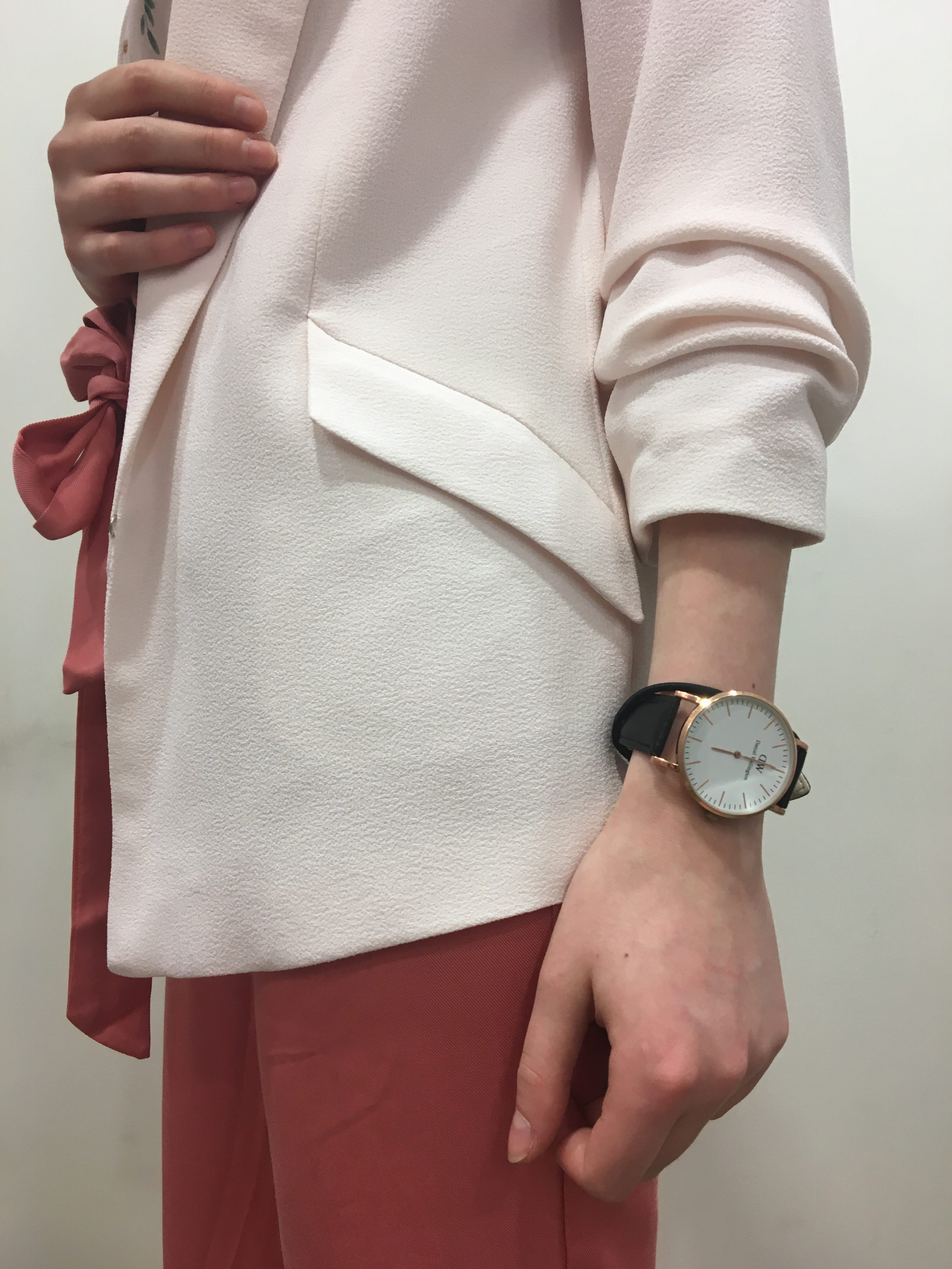 Détail veste manches 3:4 NAF NAF