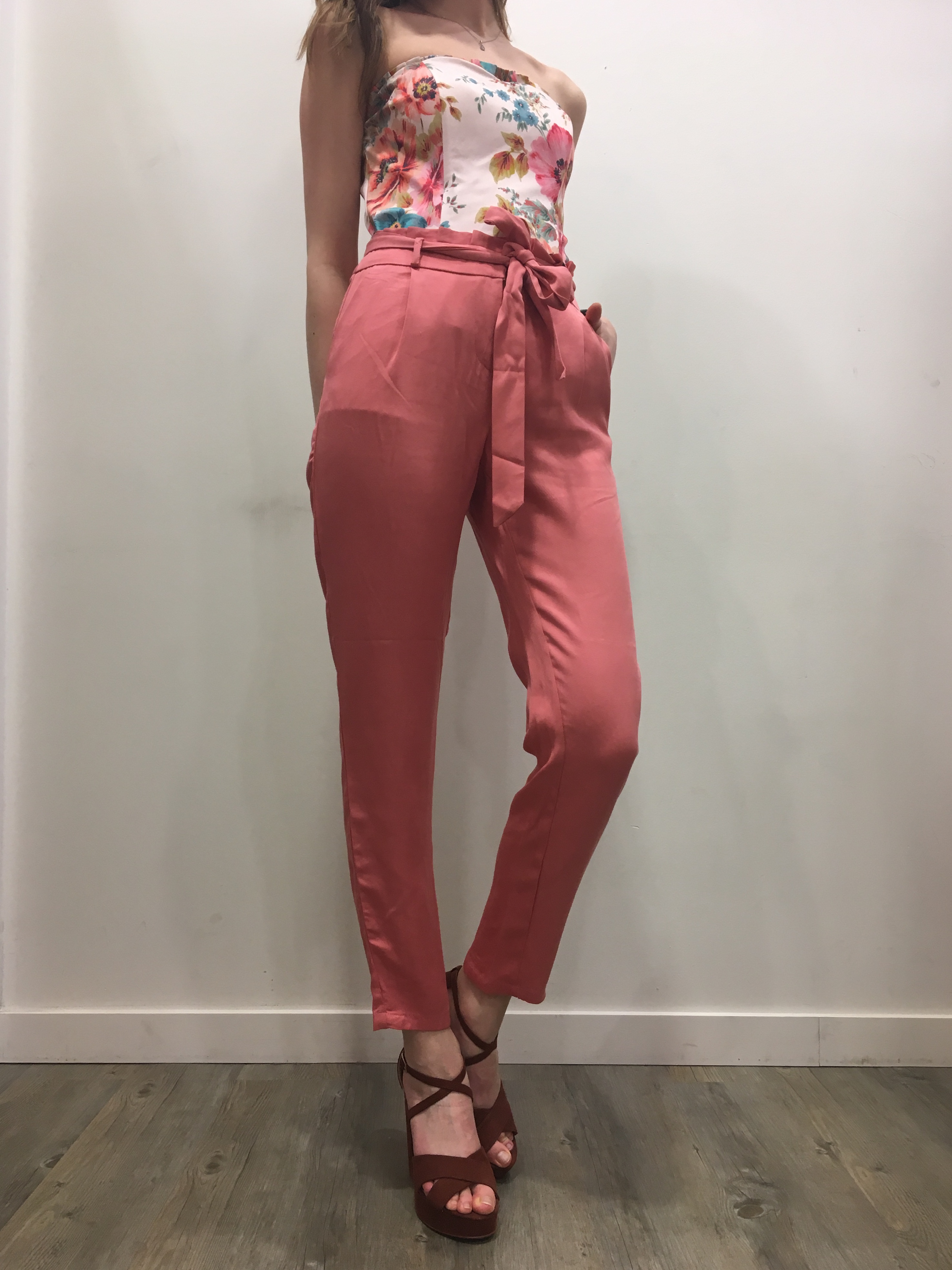 Pantalon paperbag NAF NAF