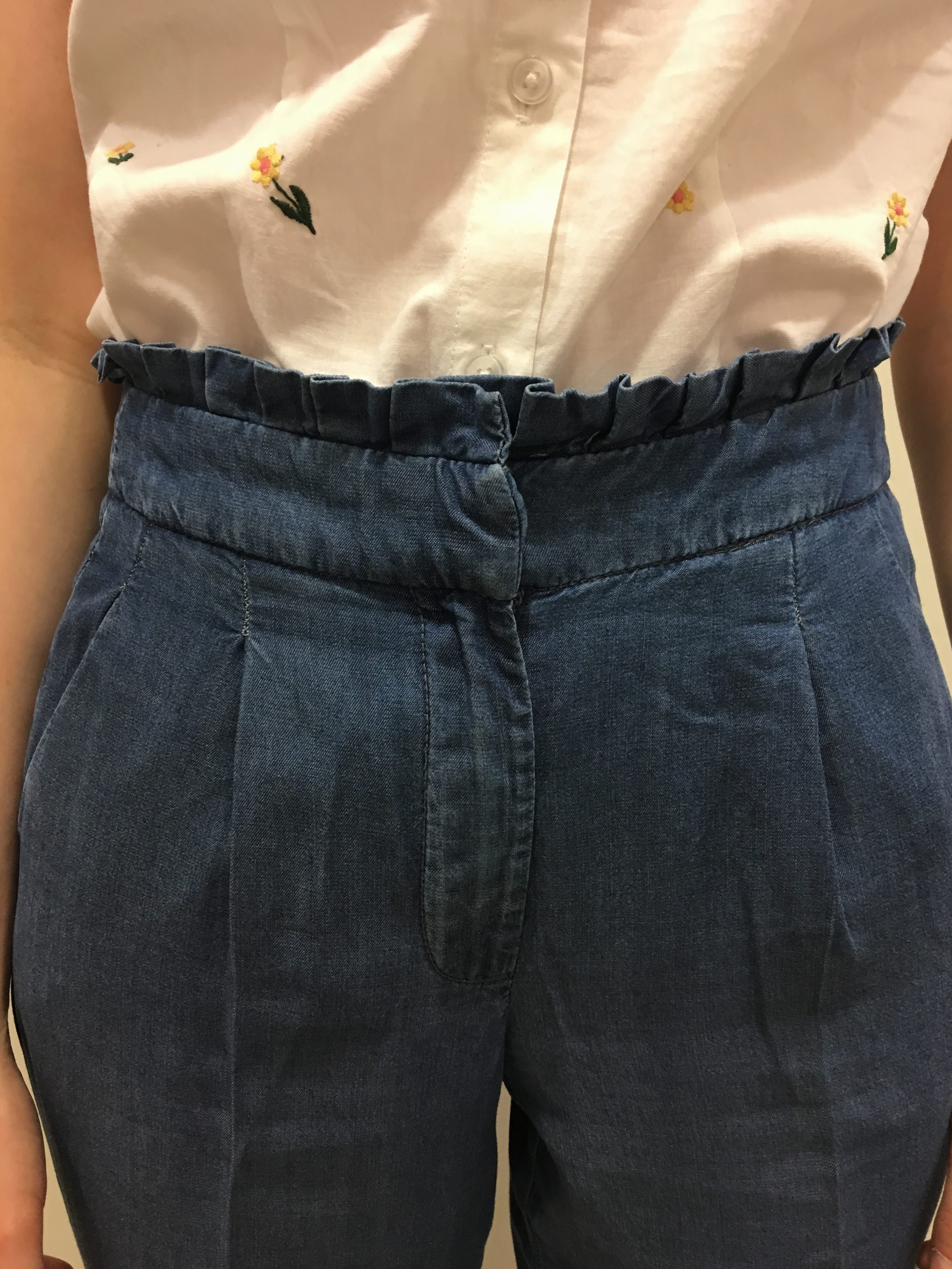 Détail pantalon fluide