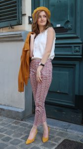 Pantalon à carreaux géométriques